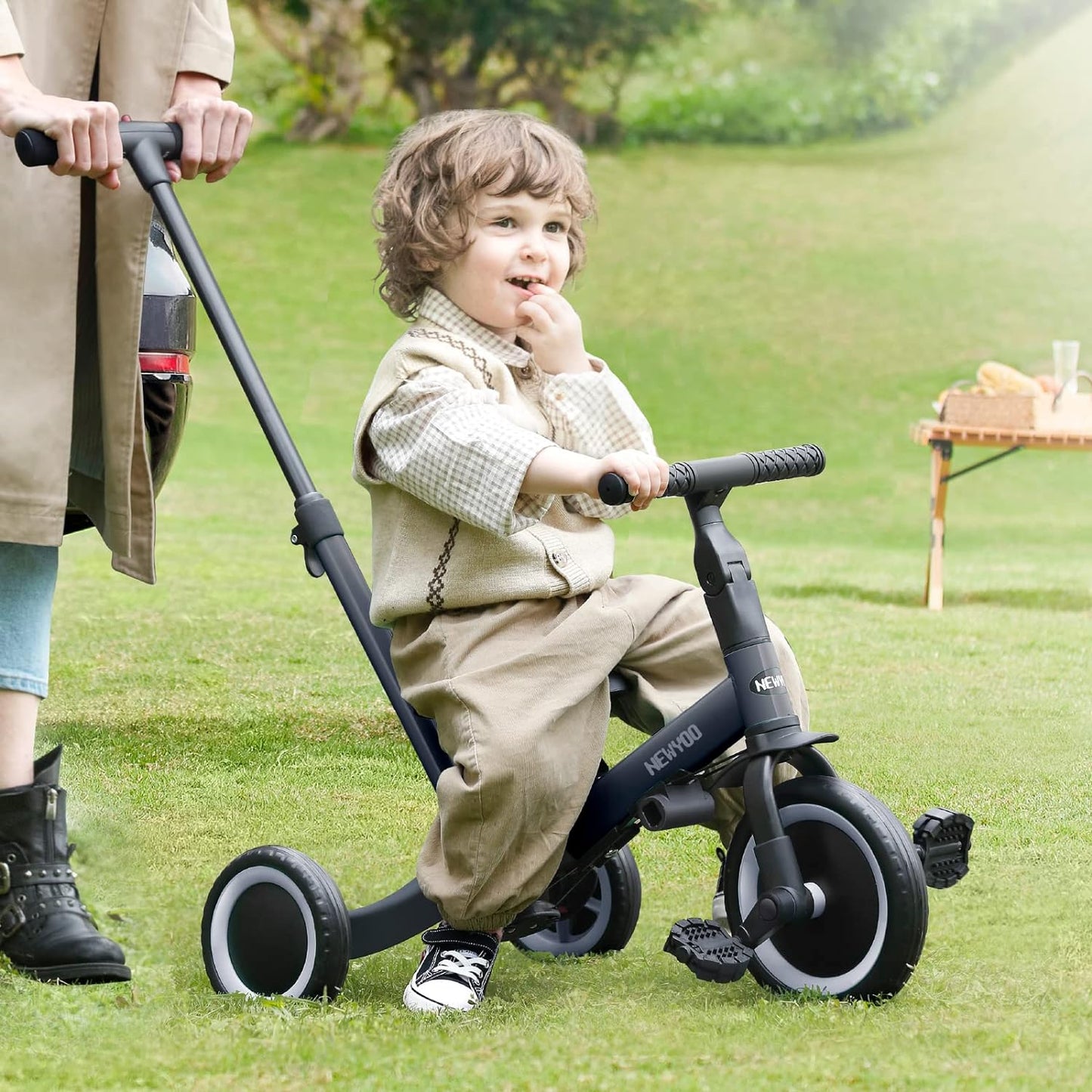 Bicicleta para niños pequeños Newyoo, triciclo con asa de empuje para niños de 1 a 3 años, juguetes para montar al aire libre