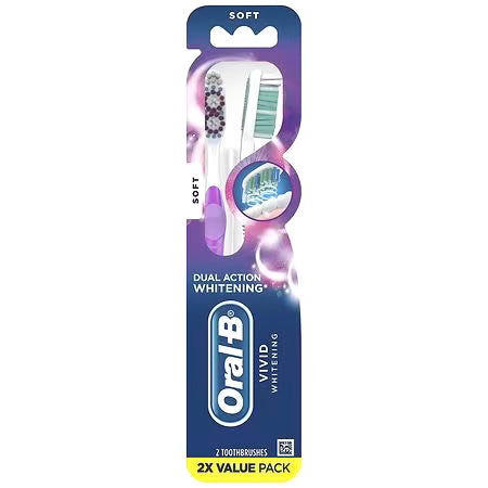 Oral-B Vivid Whitening Manual Toothbrush 2 Pack Soft