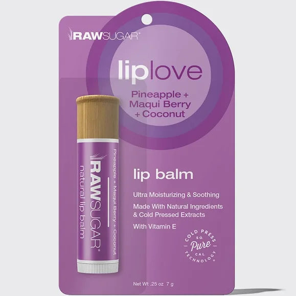 Bálsamo labial natural Raw Sugar Lip Love con sabor a piña, maqui y coco